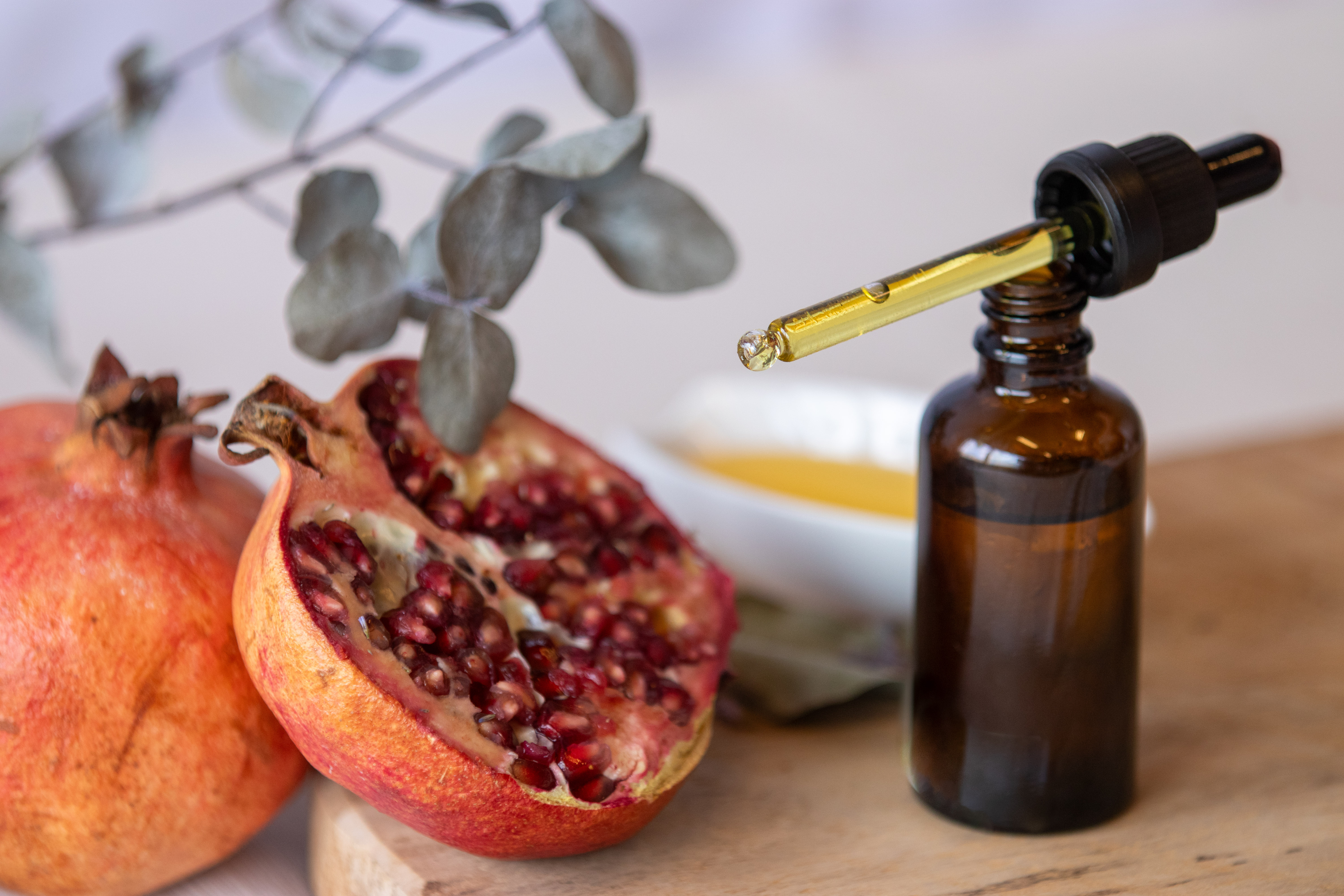 Pomegranate seed oil 