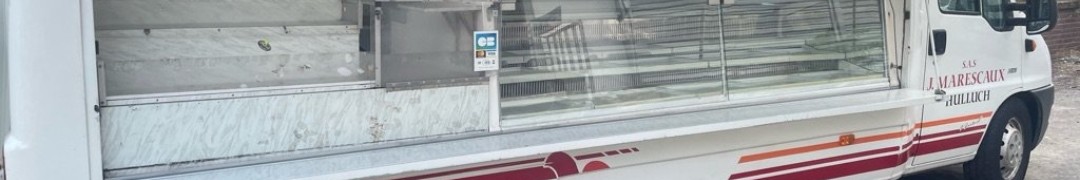 Camion magasin de tourné