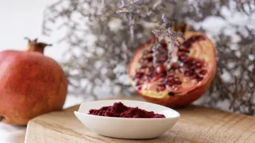  Functional vegetable pigment ingredient based on pomegranate juice.